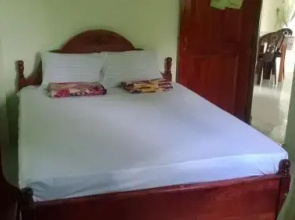 Ella City Corner Hotel & Hostel