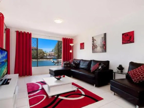 Crompton Court 2 Apartment