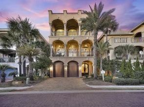 Vista del Mare by Five Star Properties