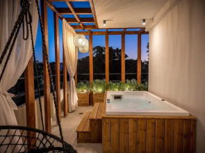 Senaon Urban Living Euphoria With Jacuzzi