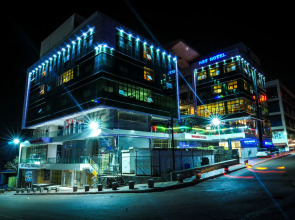 Russel Hotel