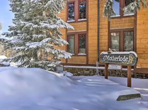 1/2 Mi to Chairlift! Breck Condo w/ Hot Tub Access