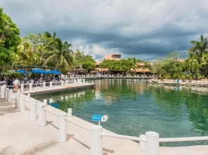 Luxury Pool & Beach House At The Mayan Riviera