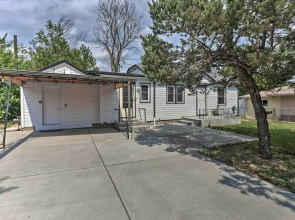 Trendy Denver Getaway ~ 4 Mi to Downtown!
