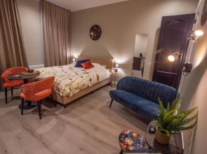 Suite 105