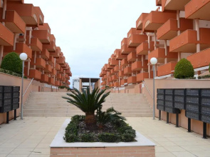 Apartamento Nuevo con Gran Terraza y Wifi en Canet