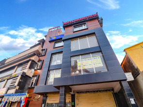 Fabhotel Grand Arya