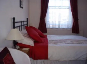 Roslyn House