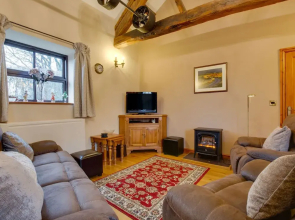Luxurious Holiday Home in Llanrwst Near River