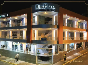 Rios Plaza & Suites