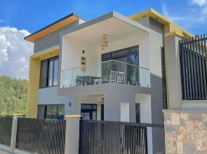 Iwacu Hotel