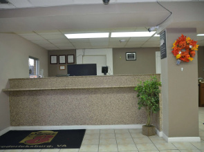 Super 8 by Wyndham Fredericksburg