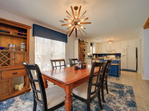 Cozy Sapphire Resort Home w/ Deck & Mountain Views