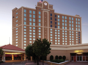 DoubleTree by Hilton Hotel Modesto