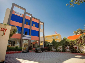 Hotel The Paradise