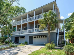 New Listing -114A W Hudson Ave - Open Layout - Close to Everything