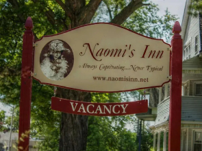 Naomi's Inn Bed & Breakfast