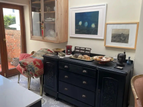 4 Bedroom House Near Seven Dials