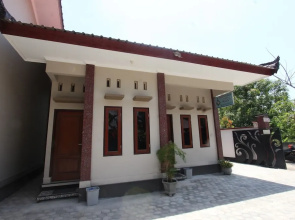 OYO Life 93157 Kos Kaloka