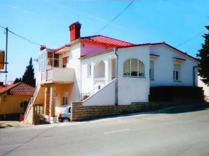 Kati - 150 m From Center - A1