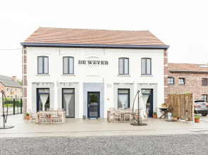 Glabbeek Family Retreat Home