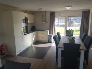 Chalet With Dishwasher in the Green Kempen