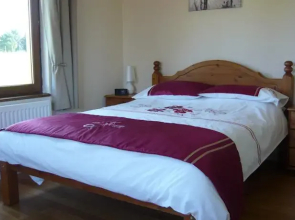 Lakeside Bed and Breakfast