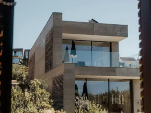 oceanHUTS Adults Only