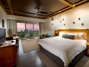 OUTRIGGER Fiji Beach Resort