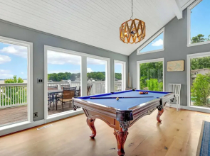 The Tiki House Stay for 28!