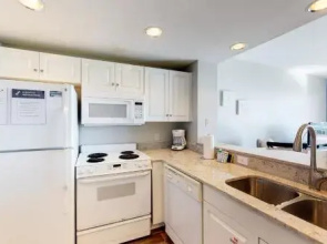 Sterling Shores 501 3 Bedrooms 3 Bathrooms Condo