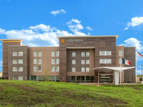 La Quinta by Wyndham Altoona Des Moines
