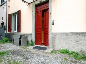 Town 6 - small studio in Cernobbio