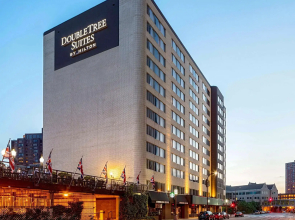 DoubleTree Suites by Hilton Hotel Minneapolis