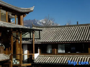 Muye Mountain Residence · Golden Light on the Snow Mountains(Baisha Ancient Town Branch)