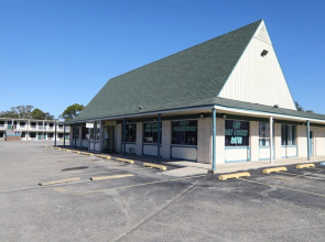 American Quality Lodge Panama City