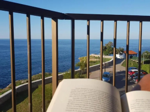 Sea Coast Lekeitio by HomeBilbao