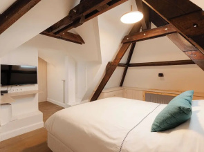 Spacious House - AC- 5br-12p- Deauville