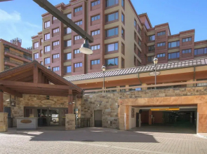 Peak 9 Inn- Liftside 4416 (Ski-in, Ski-out Resort)