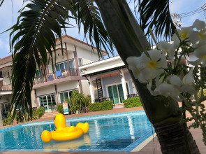 Baan Captain Hook at Koh Larn