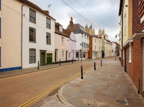 The Best Apartment in Canterbury
