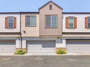 Quiet Simi Valley Home w/ Patio & Pool Access!