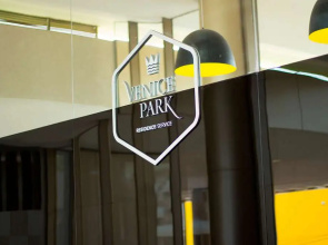 Venice Park Hplus Long Stay