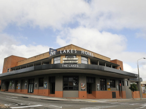 The Lakes Hotel