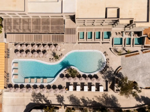 Harmony E Rock Hotel