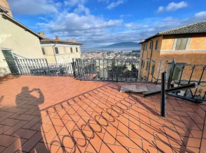 Central Spoleto 6 Guests apt With Terrace