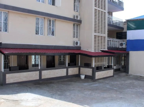 Metro Hotel