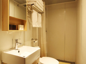 Beijing Hyde Courtyard Hotel