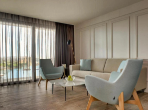 Land's End Boutique Hotel