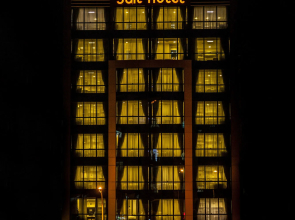 Liv Suit Hotel